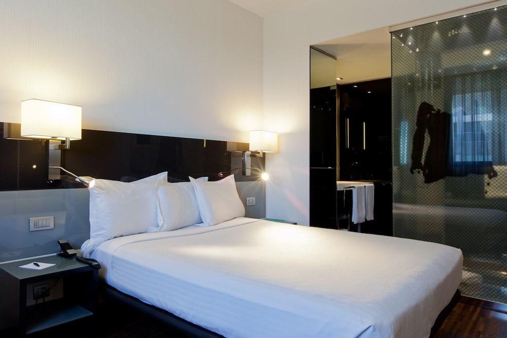 Hotel Ciudad De Mostoles Exterior photo